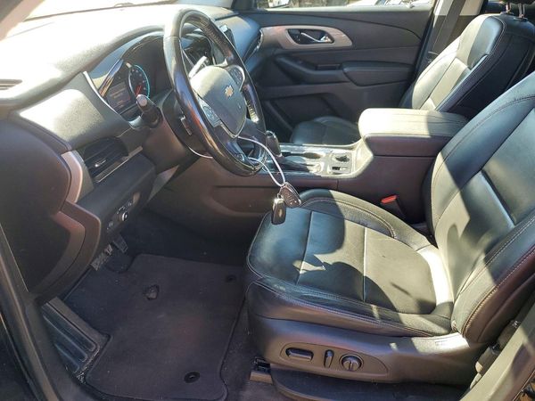 2020 CHEVROLET TRAVERSE LT — DENT