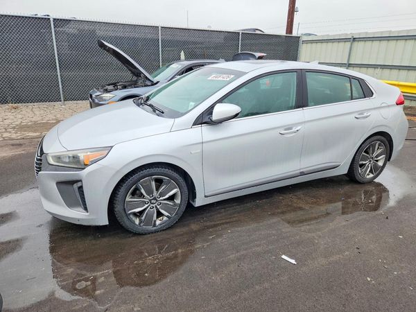 2018 HYUNDAI IONIQ Limited w/Ultimate (HEV) — Front 3/4