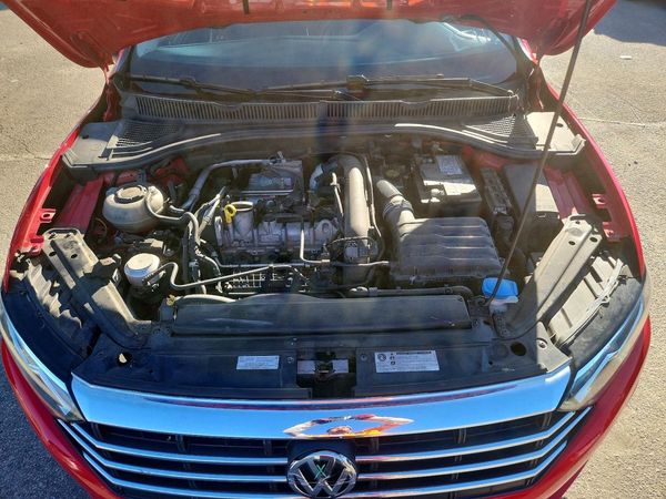 2019 VOLKSWAGEN JETTA S, SE, R-Line