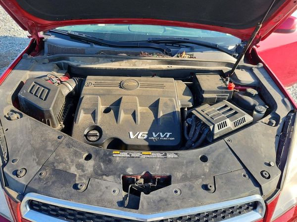 2013 CHEVROLET EQUINOX 2LT — Engine bay