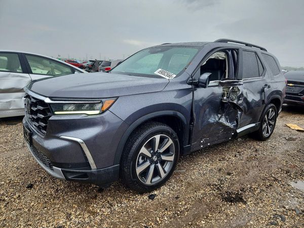 2025 HONDA PILOT — Front 3/4