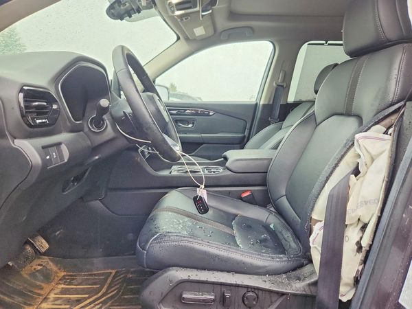 2025 HONDA PILOT — DENT