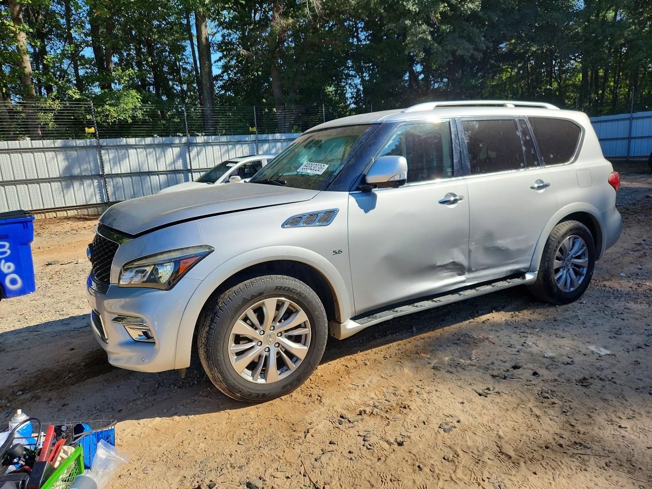 2017 INFINITI QX80 — Front 3/4