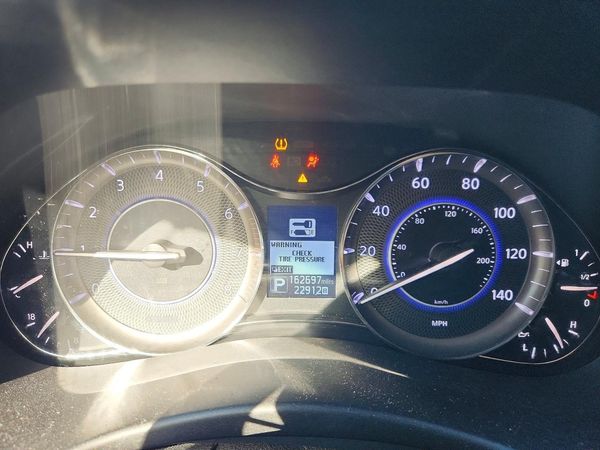 2017 INFINITI QX80 — ODOM