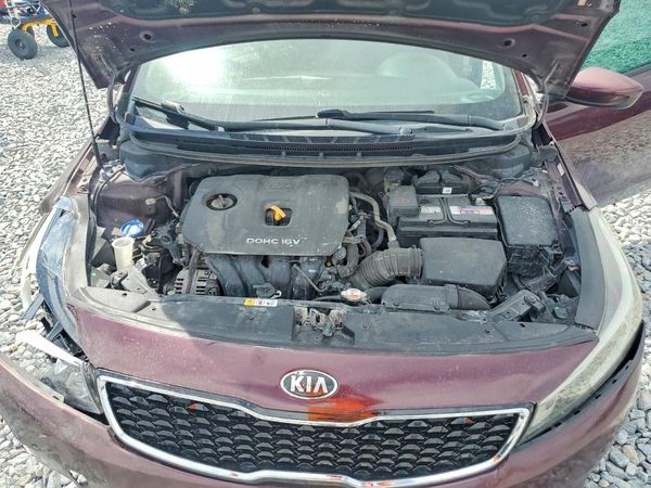 2017 KIA FORTE — Engine bay