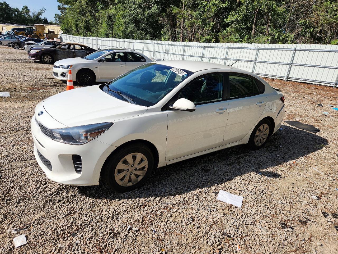 2019 KIA RIO — Front 3/4