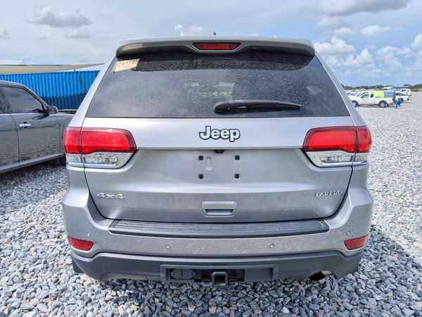 2021 JEEP GRAND CHEROKEE Laredo