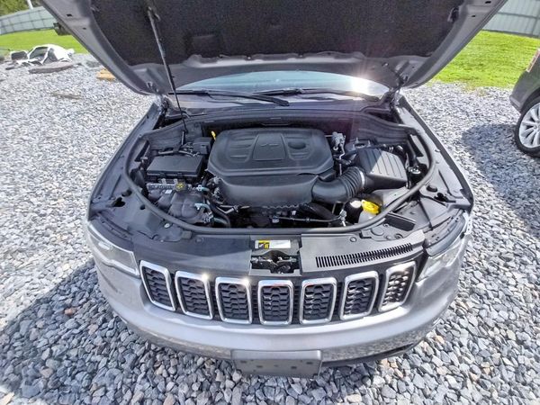 2021 JEEP GRAND CHEROKEE Laredo