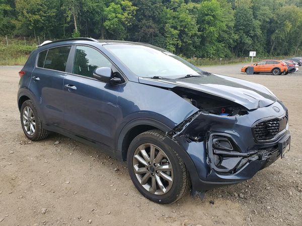 2022 KIA SPORTAGE — Passenger 3/4