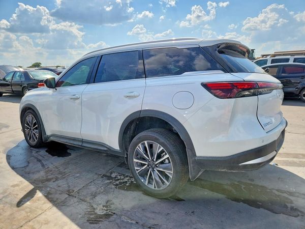 2027 INFINITI QX60 Luxe — DSRA