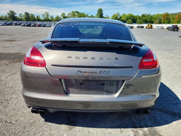 2013 PORSCHE PANAMERA — DIRR