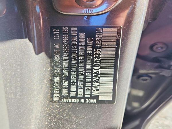 2013 PORSCHE PANAMERA — VINS