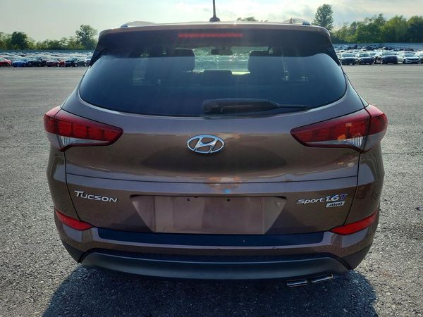 2016 HYUNDAI TUCSON