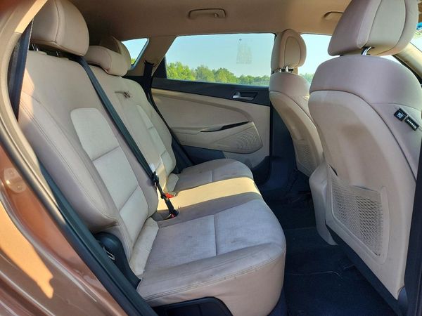 2016 HYUNDAI TUCSON