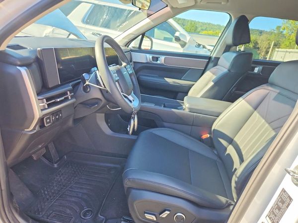 2025 HYUNDAI SANTA FE SEL — DENT
