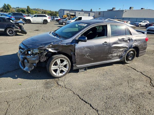 2013 TOYOTA COROLLA — DSFA — Front 3/4