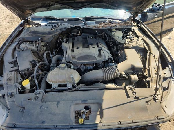 2017 FORD MUSTANG I4 Convertible — Engine bay