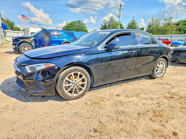 2019 MERCEDES-BENZ A-CLASS A220-4M — Front 3/4