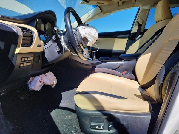 2016 LEXUS NX 200T 200t Luxury — DENT