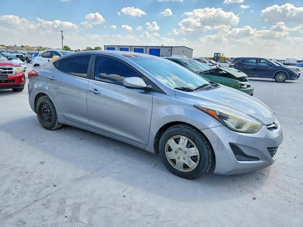 2016 HYUNDAI ELANTRA — Passenger 3/4