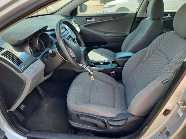 2013 HYUNDAI SONATA GLS/ GLS Popular