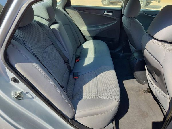 2013 HYUNDAI SONATA GLS/ GLS Popular