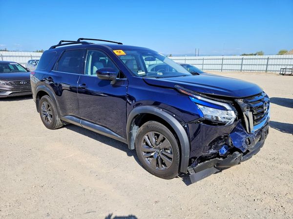 2022 NISSAN PATHFINDER SV — Passenger 3/4