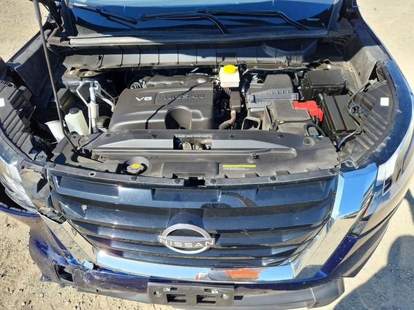 2022 NISSAN PATHFINDER SV — Engine bay