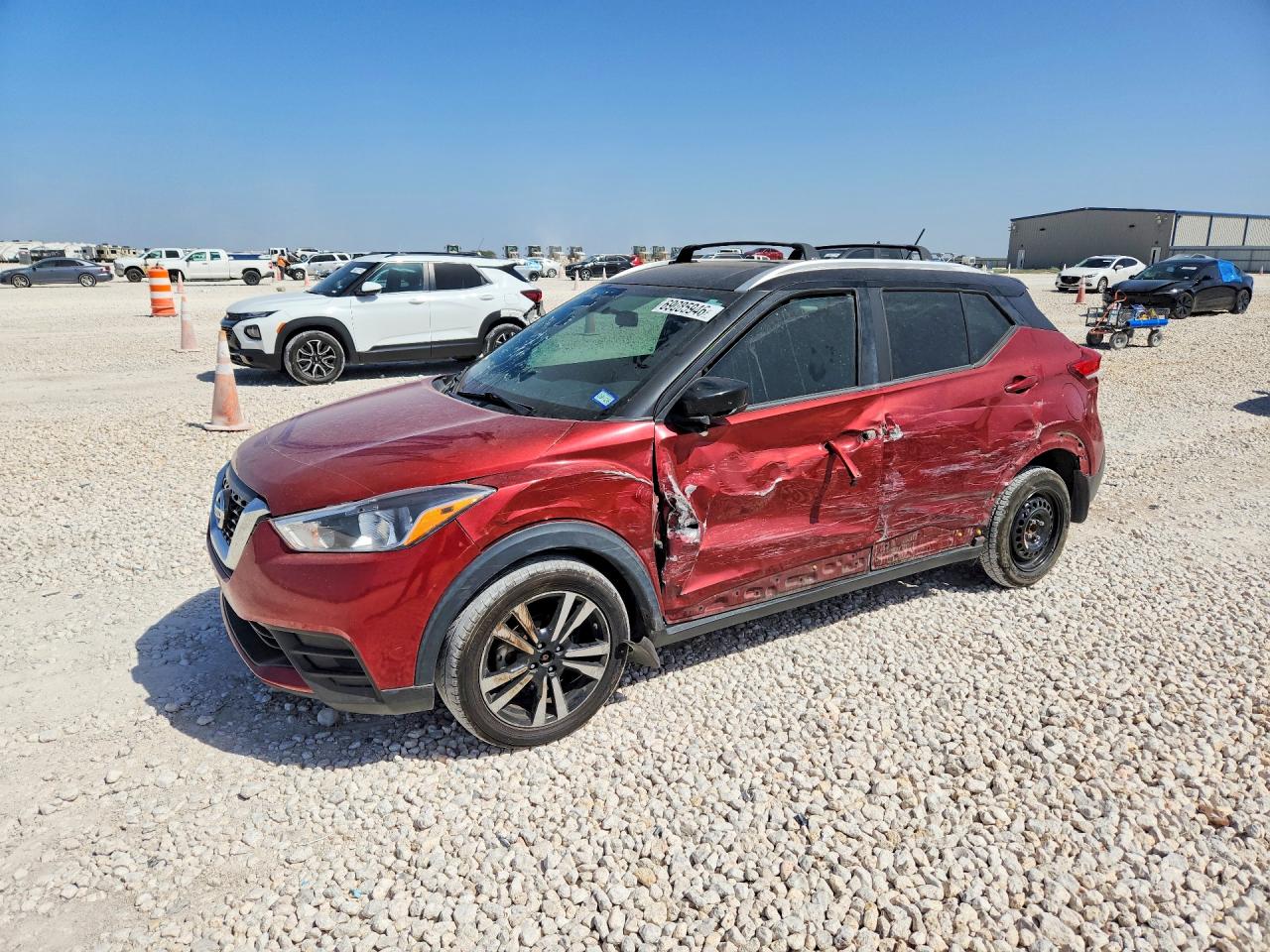 2019 NISSAN KICKS — Front 3/4