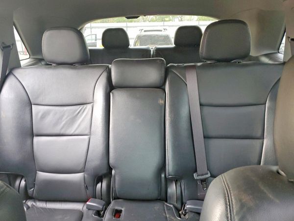 2013 KIA SORENTO Base / LX