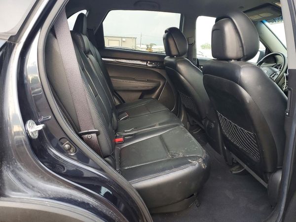 2013 KIA SORENTO Base / LX