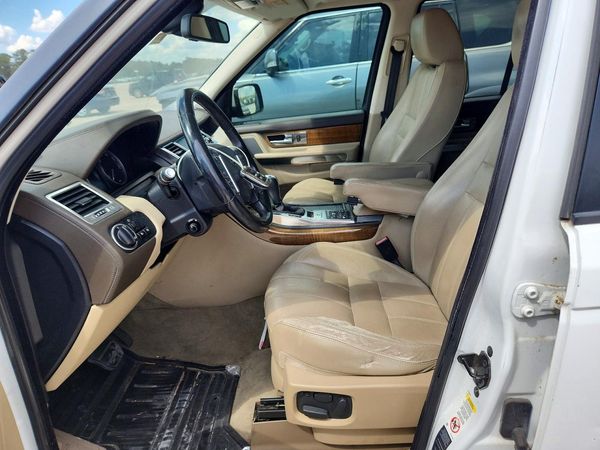 2013 LAND ROVER RANGEROVER HSE LUX — DENT