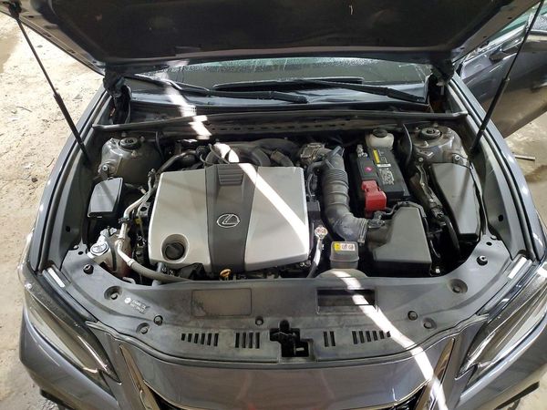 2023 LEXUS ES — Engine bay