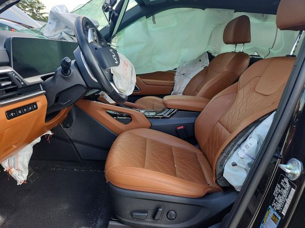 2023 KIA TELLURIDE EX, EX X-Line — DENT