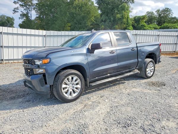 2021 CHEVROLET SILVERADO Custom — Front 3/4