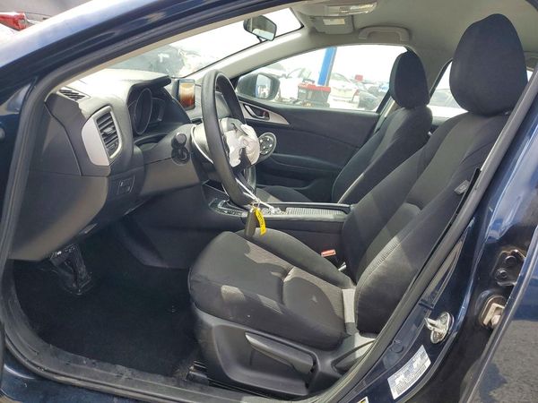 2017 MAZDA 3 Sport — DENT