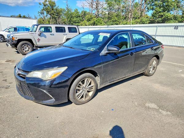2016 TOYOTA CAMRY