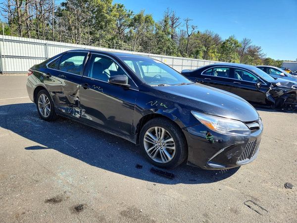 2016 TOYOTA CAMRY