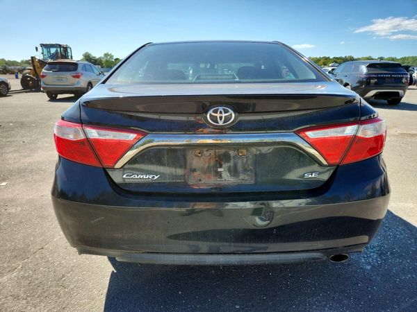 2016 TOYOTA CAMRY