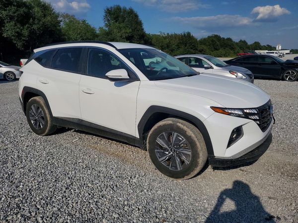 2022 HYUNDAI TUCSON — Passenger 3/4