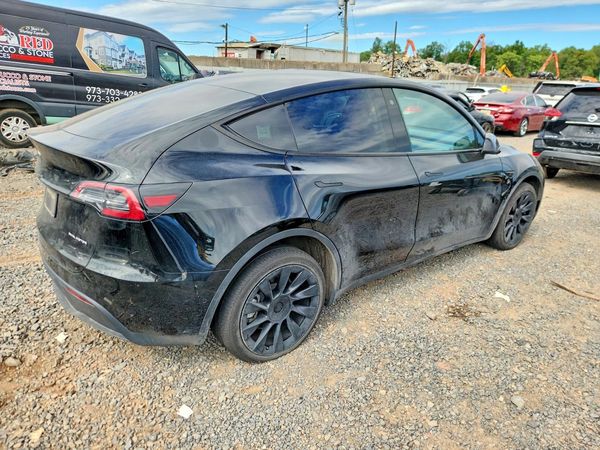 2022 TESLA MODEL Y — PSRA