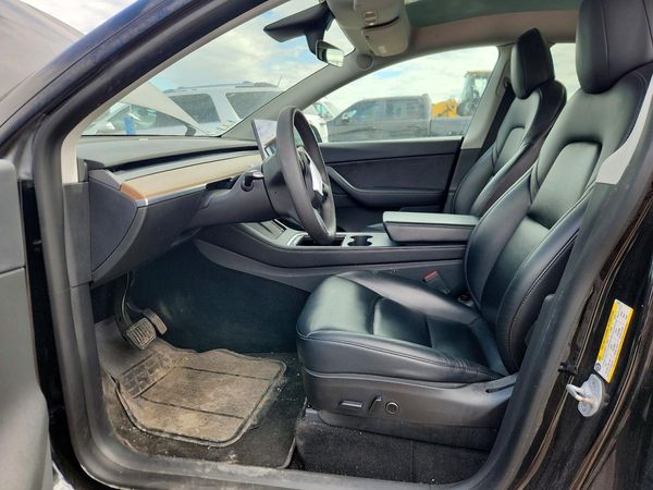 2022 TESLA MODEL Y — DENT