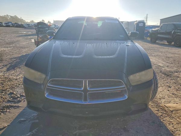 2013 DODGE CHARGER SE