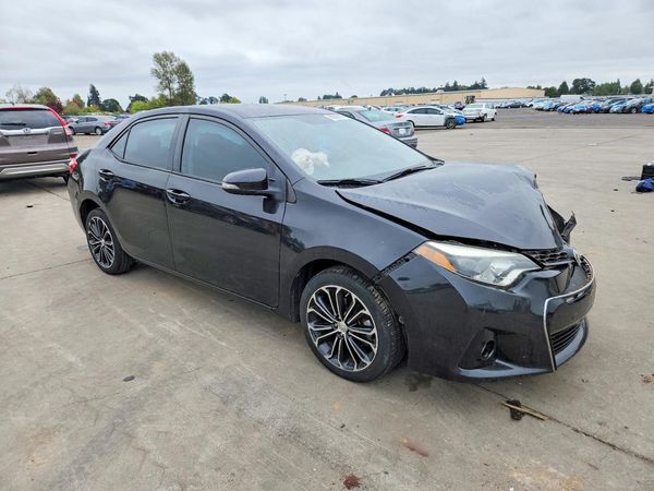 2015 TOYOTA COROLLA — Passenger 3/4