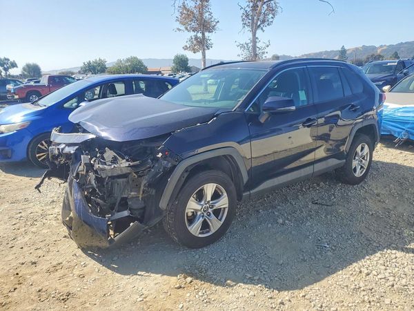 2019 TOYOTA RAV4 — DSFA — Front 3/4