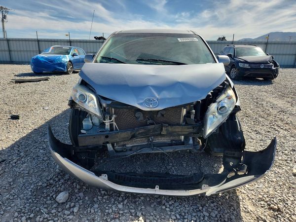 2012 TOYOTA SIENNA — DIRF