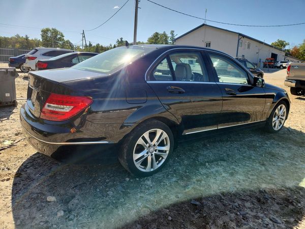 2012 MERCEDES-BENZ C C250