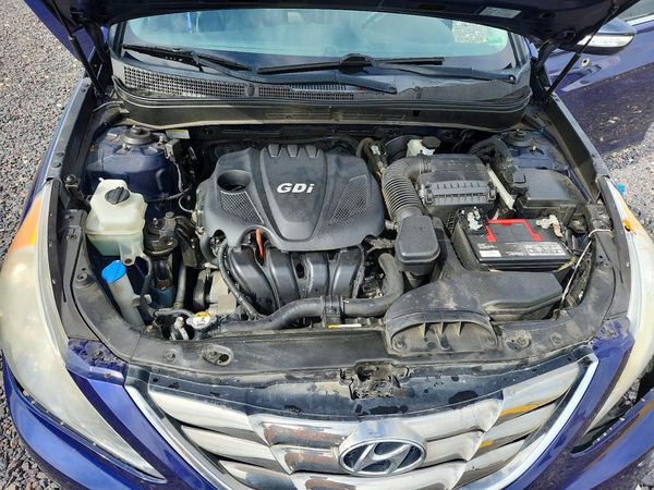 2013 HYUNDAI SONATA — Engine bay