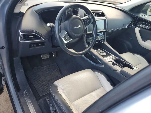 2017 JAGUAR F-PACE R-Sport — CKPT
