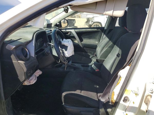 2016 TOYOTA RAV4 LE (X Grade)